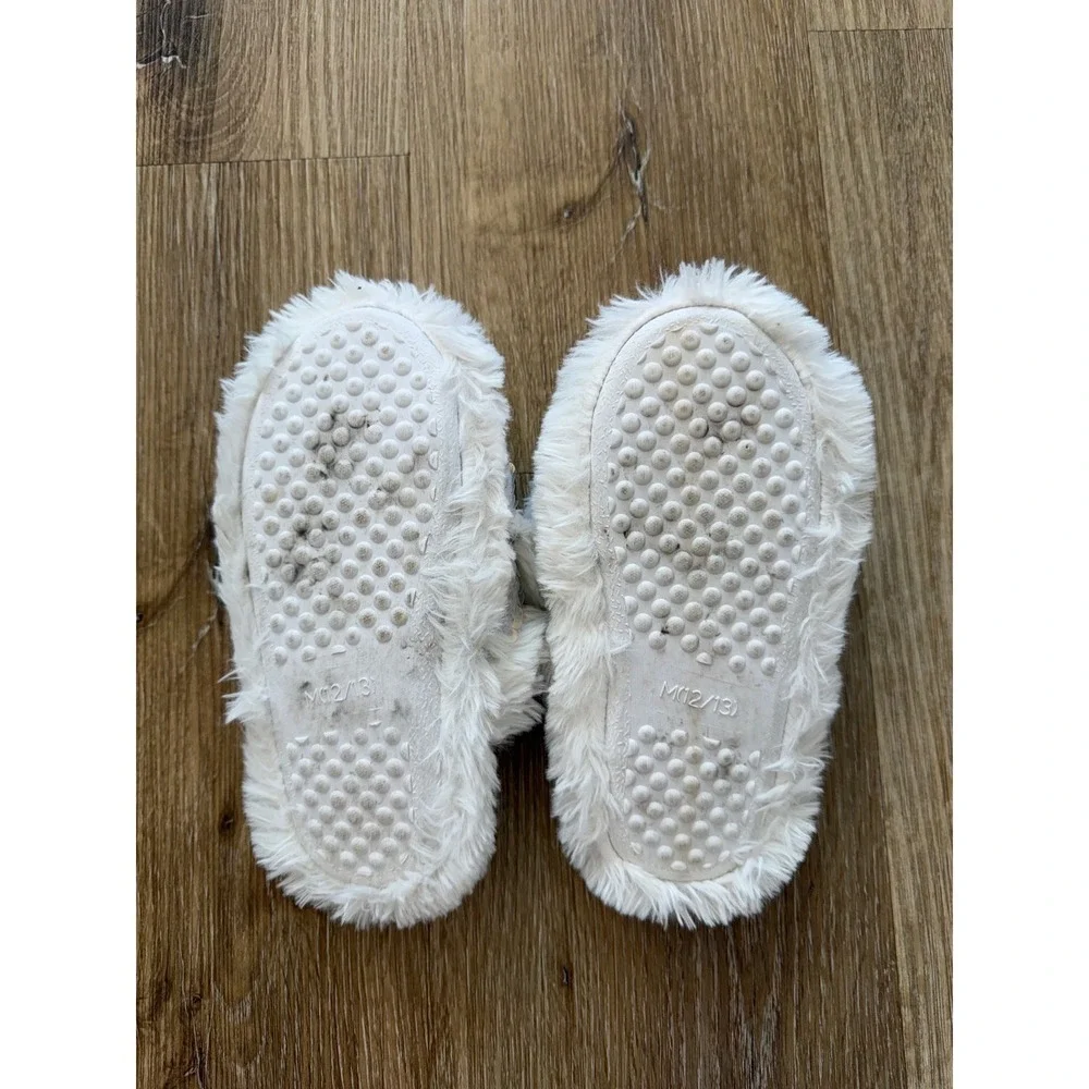 Whimsygoth Llama Sequin Faux Fur Slippers Kids M 12/13 Ivory White Loungewear